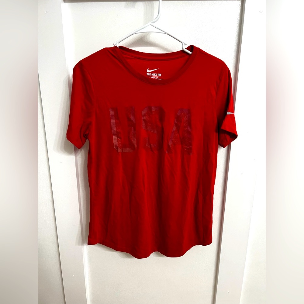 Nike large red t shirt